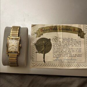 Vintage Bulova in Excellent Condition. Comes with Original Guarantee Bond!
